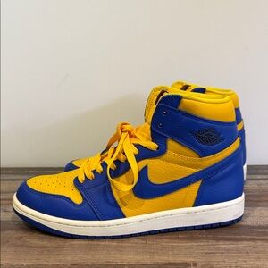 Jordan 1 Retro High OG
Reverse Laney (Women's)